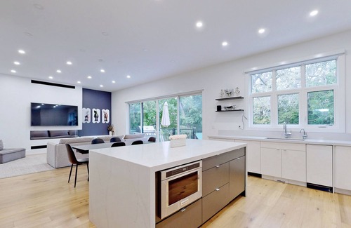 Midtown Toronto House | Modern Luxury 5 Bedroom House - Midtown Toronto