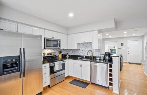 Arlington Hotel | Modern Luxury DC Free Parking