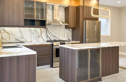 Richmond Hill House | Modern Luxury House W/HOT TUB