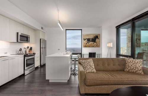 Reston Apartment | Modern Luxury in Reston | In-unit Washer/D | nr Dulles Airport