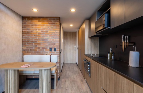 Barrios Unidos Apartment | Modern Luxury Loft near El Virrey – Top Floor