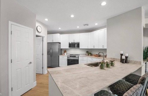 Central Scottsdale Condo | Modern Luxury Resort Style 3 BR Condo in Scottsdale - Newly Renovated