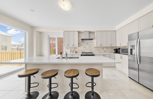 Whitby House | Modern Luxury Retreat - Thermea Spa