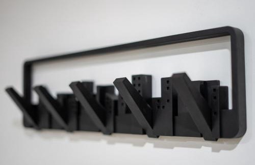 Northwest Calgary House | Modern Luxury Stay - Airport, Banff, Rockies Route