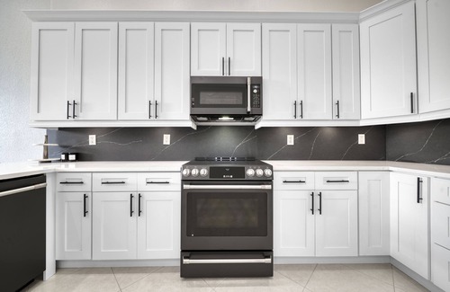 Southwest Ranches House | Modern Luxury Apartment Centrally Located in Southwest Ranches Hidden Gem!