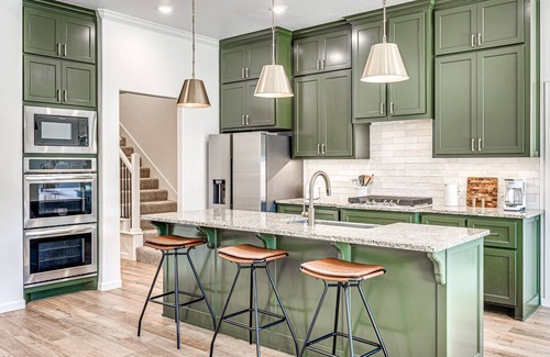 Edmond House | Modern Marvel in West Edmond: Luxury Living Redefined!