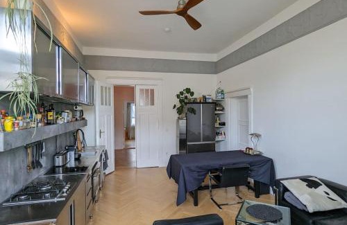 Wilmersdorf Apartment | Modern meets Classic - near Volkspark Schöneberg
