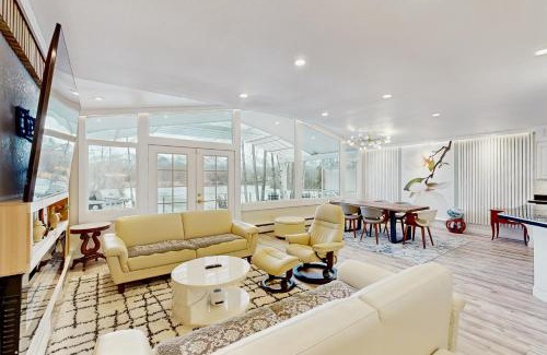 Campbell Park House | Modern Mountain Oasis