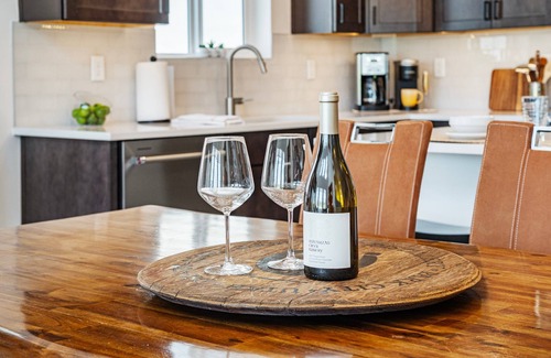 Park City House | Modern Mountain Retreat | Sleeps 15 | Resort Views, Minutes to Skiing, Packed with Amenities!