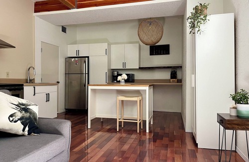 Nelson Apartment | Modern Mountain Studio with Firepit - 4.9 Stars/102 Reviews on Other Platform