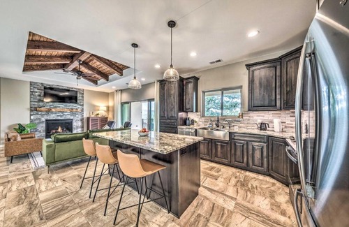 Ruidoso House | Modern Mtn Retreat, Walk to Lake and Trails!