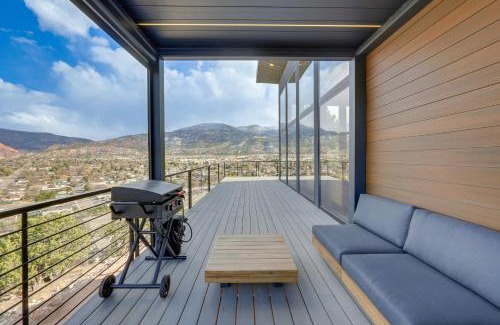 Cedar City House | Modern Mtn-View Retreat, 18 Mi to Zion North