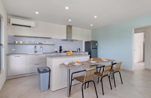 Jaburibari Apartment | Modern NEW 2BR1BA ~ Nature Escape ~ Great Location