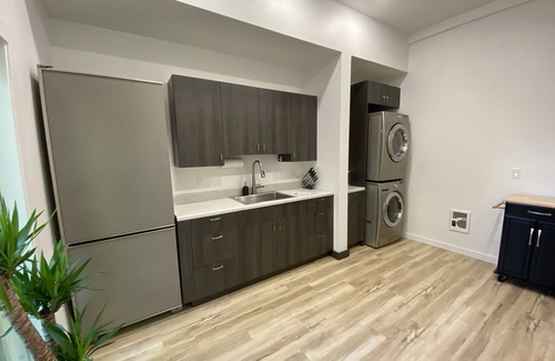 Sunnyside Apartment | Modern, new stand alone furnished 2 level studio with views of Mt Tabor.