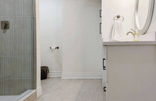 Ajax House | Modern, newly renovated 2 bedroom basement apartment w/ private entrance