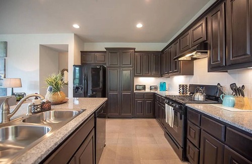 Cedar Park House | Modern North Austin 4 Bedroom Stay