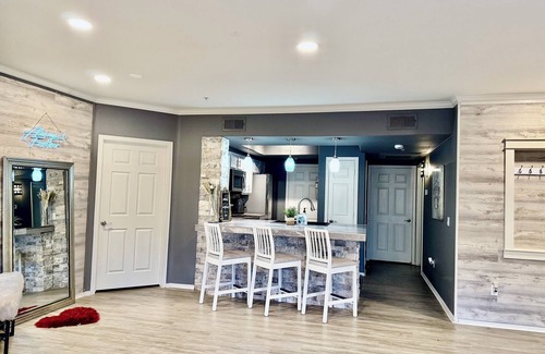 North Scottsdale Condo | Modern North Scottsdale Condo – Resort Style Amenities, 1st Floor Corner Unit