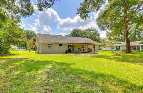 Ocala House | Modern Ocala Oasis with Fire Pit and Gas Grill!