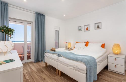 Cavacos Apartment | Modern ocean view apt 2 min walk to beach