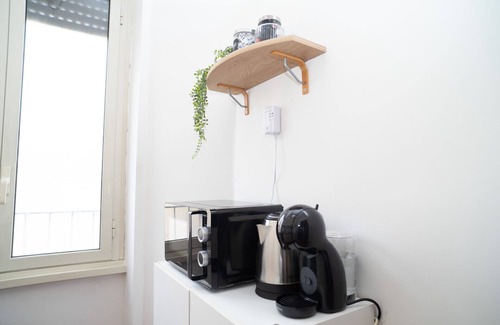 Universita Apartment | Modern One-Bedroom Apartment for 2, Just 10 Minutes from the Colosseum