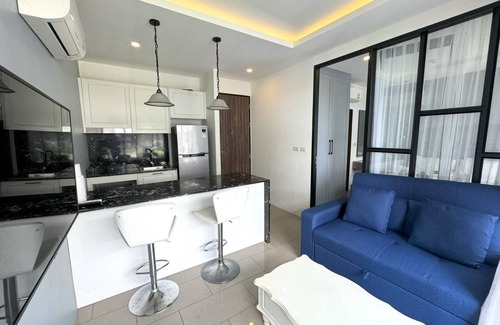 Cherngtalay Apartment | Modern Palmyrah Condo -pool, gym & parking A502