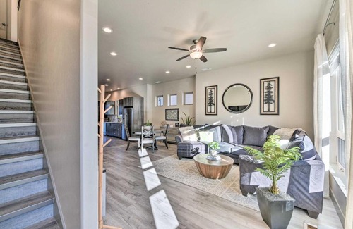 Poncha Springs House | Modern Poncha Springs Townhome with Hot Tub!