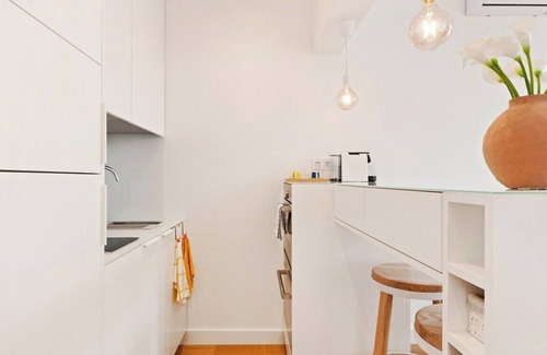 Belem Apartment | Modern Portuguese One Bedroom flat in Belém