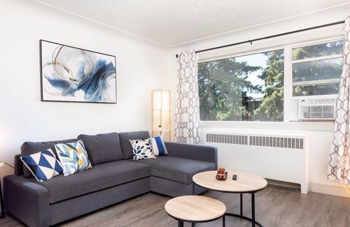 Northwest Edmonton Apartment | Modern & Private 1-Bedroom Unit with A/C & parking
