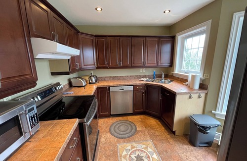 Knowlton Condo | Modern, Quiet, and Convenient 3BR Condo in Knowlton
