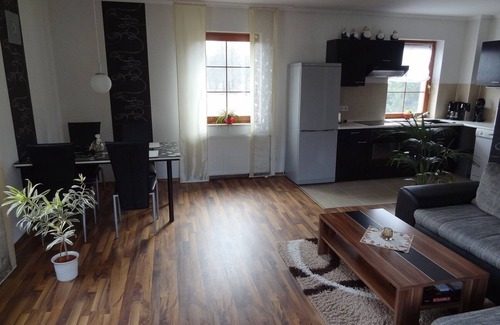 Neuhausen/Erzgeb. Apartment | Modern quiet apartment with stunning views on the edge of Chemnitz