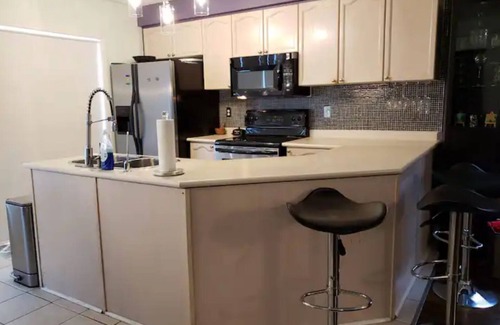 Meadowvale Village House | Modern - Quiet - Classy - Safe