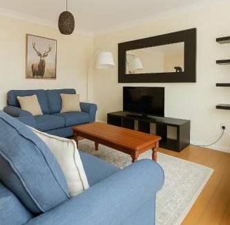 Highbury West Apartment | Modern & Quiet Islington Apartment near King's Cross