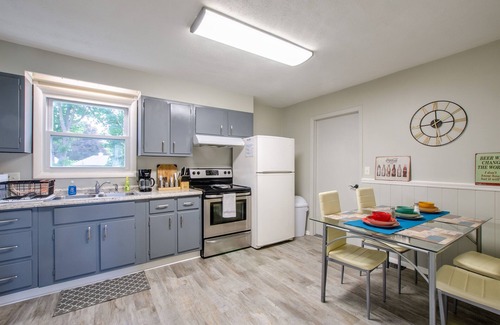 West Middleton House | Modern ranch style home - Pets welcome -FAST WiFi -