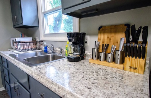 West Middleton House | Modern ranch style home - Pets welcome -FAST WiFi -