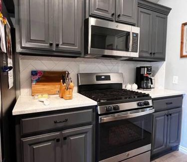 Wheatland House | Modern Retreat by Airport