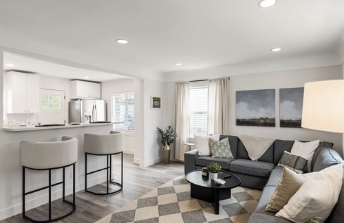 Royal Oak House | Modern Retreat in the Heart of Royal Oak