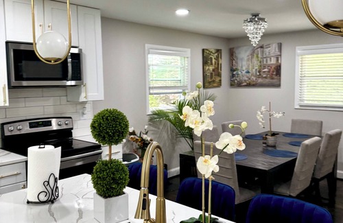 Hillcrest Heights House | Modern Retreat with Hot Tub, EV Charger, Fitness Room- 15 Mins to DC