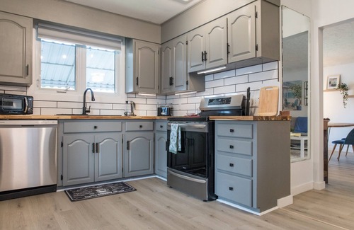Sudbury House | Modern/Retro Cozy Home in the Minnow Lake area