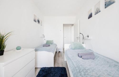 Obuda Apartment | Modern Riverside Apartment with Free Parking