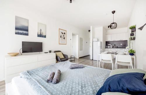 Obuda Apartment | Modern Riverside Apartment with Free Parking