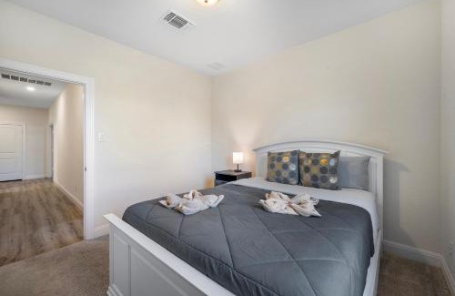 Round Rock House | Modern Round Rock Getaway with Private Hot Tub
