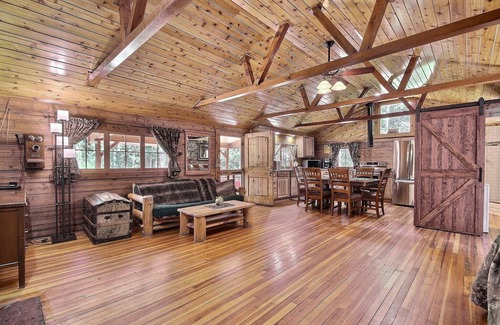 Bailey Cabin | Modern Rustin Cabin with stream running through it!
