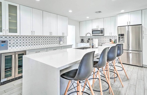 Cox Heights House | Modern Scottsdale Oasis w/ Pool & Game Room!