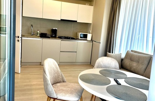 Constanta Apartment | Modern Seaside Retreat · Stunning Sea View
