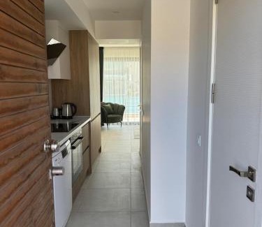 Esentepe Apartment | Modern Seaside Studio - Pearl Island