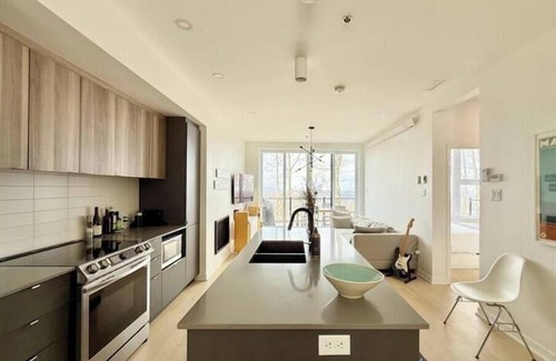 Bromont Condo | Modern ski-in/ski-out 3 bedroom condo in Bromont