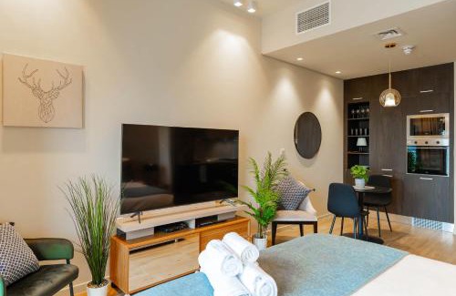 Jumeirah Village Apartment | Modern Space With Free WiFi & Parking