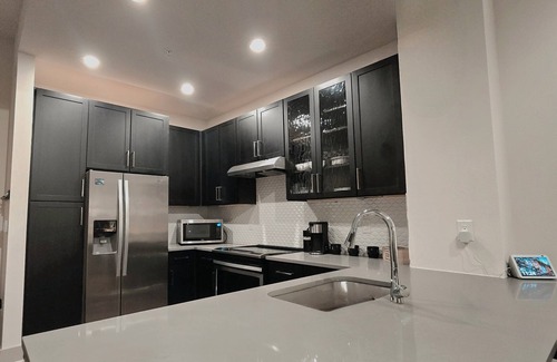 Richardson House | Modern & Spacious 1BR/BA in North DFW. Border between Plano and Richardson.
