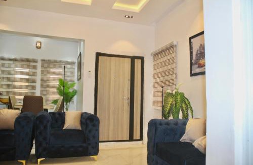Ibadan House | Modern & Spacious 3 Bedroom House Eleyele Ibadan with 24 hours Power & Wi-Fi