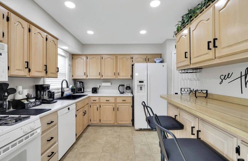 Speedway House | Modern, spacious 3 BR/2 BA in Speedway w/beautiful outdoor deck and landscaping